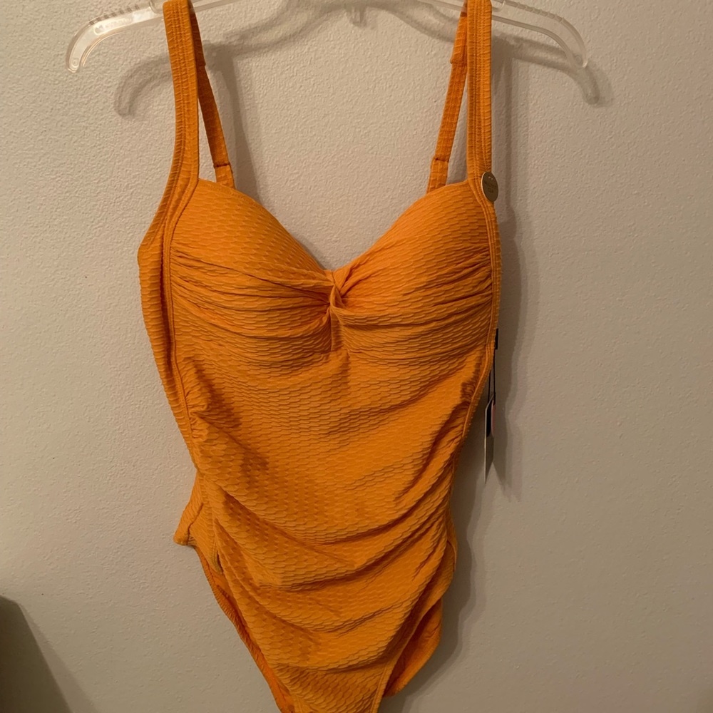 One piece swimsuit-NWT